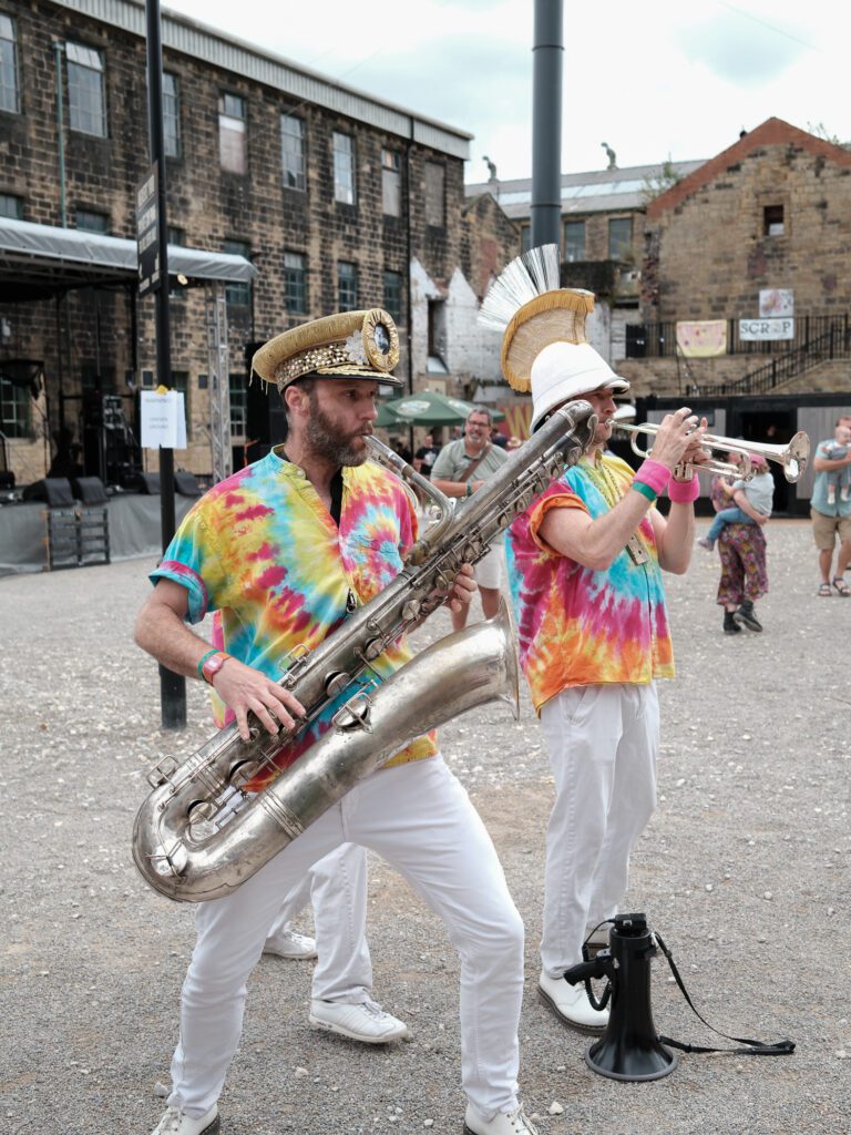 Mr Wilson’s Second Liners in full flow!